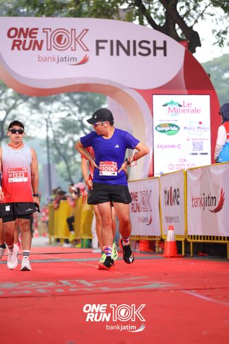 Race photo from ONE RUN 10 K