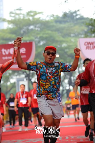 Race photo from ONE RUN 10 K