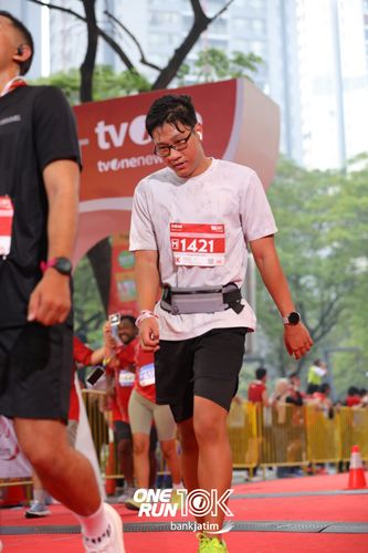 Race photo from ONE RUN 10 K