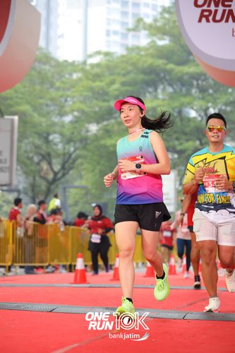 Race photo from ONE RUN 10 K