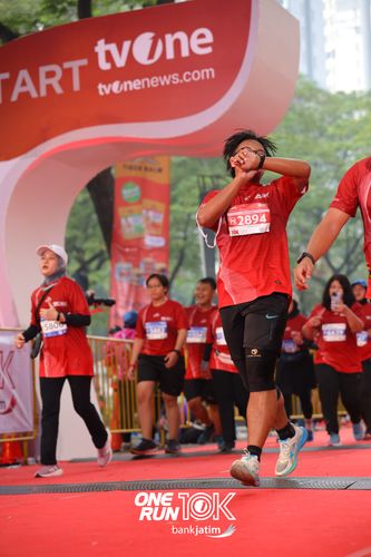 Race photo from ONE RUN 10 K