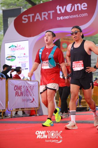 Race photo from ONE RUN 10 K