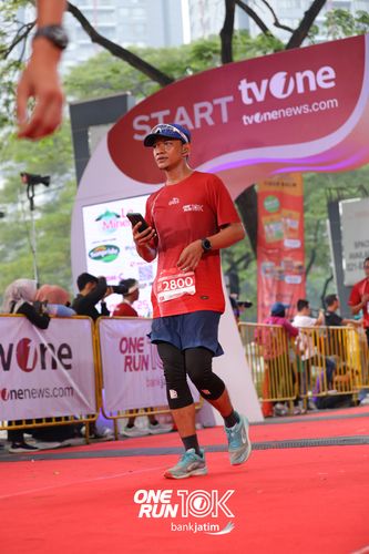 Race photo from ONE RUN 10 K