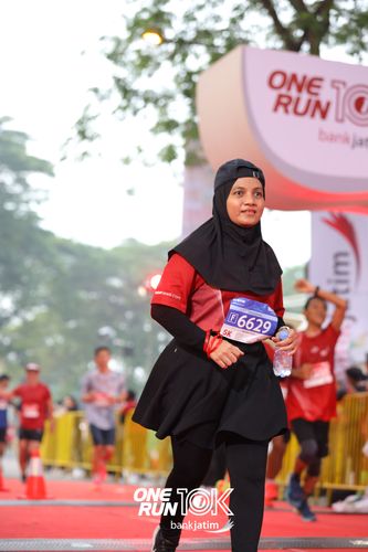 Race photo from ONE RUN 10 K