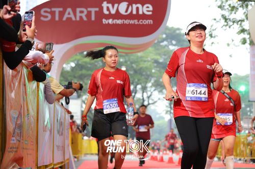 Race photo from ONE RUN 10 K