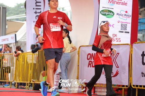 Race photo from ONE RUN 10 K
