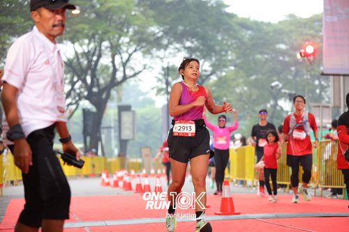 Race photo from ONE RUN 10 K