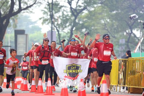 Race photo from ONE RUN 10 K