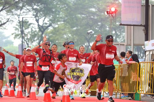 Race photo from ONE RUN 10 K