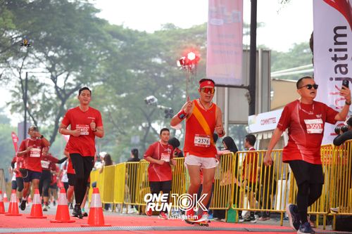 Race photo from ONE RUN 10 K