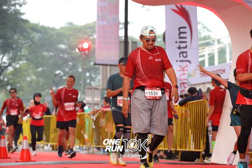 Race photo from ONE RUN 10 K