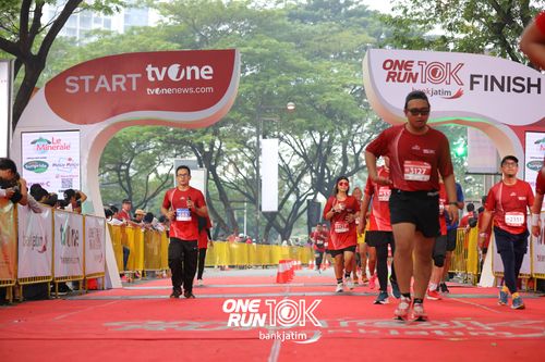 Race photo from ONE RUN 10 K