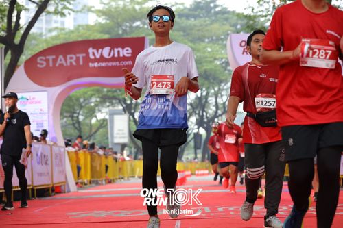 Race photo from ONE RUN 10 K