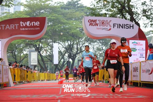 Race photo from ONE RUN 10 K