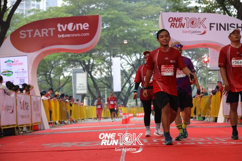 Race photo from ONE RUN 10 K