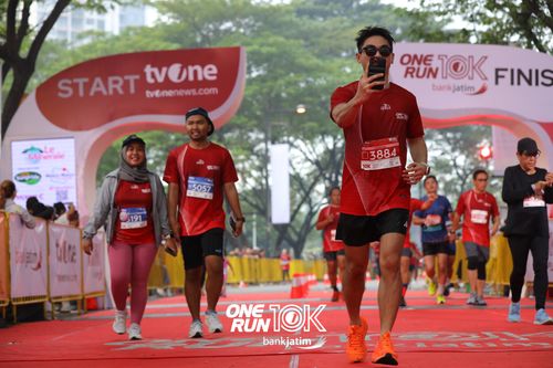 Race photo from ONE RUN 10 K