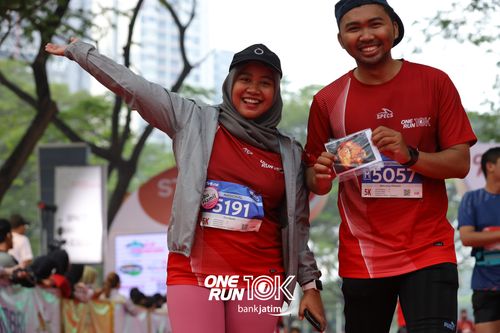 Race photo from ONE RUN 10 K