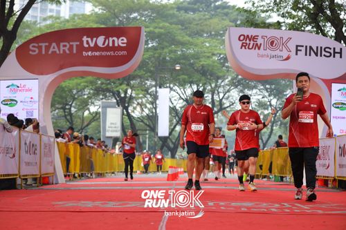 Race photo from ONE RUN 10 K