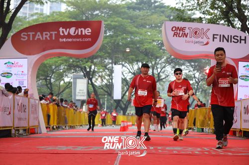 Race photo from ONE RUN 10 K