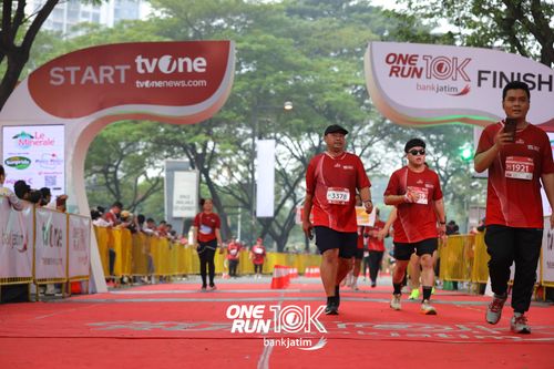 Race photo from ONE RUN 10 K