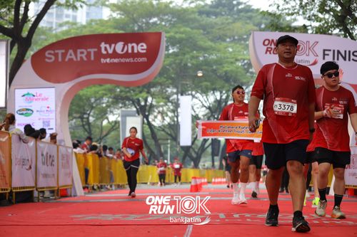 Race photo from ONE RUN 10 K