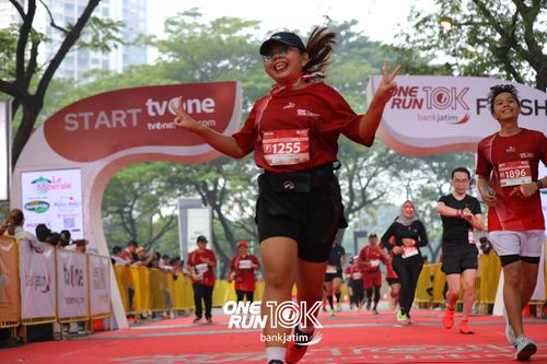 Race photo from ONE RUN 10 K