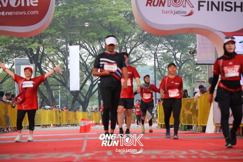 Race photo from ONE RUN 10 K