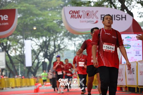 Race photo from ONE RUN 10 K