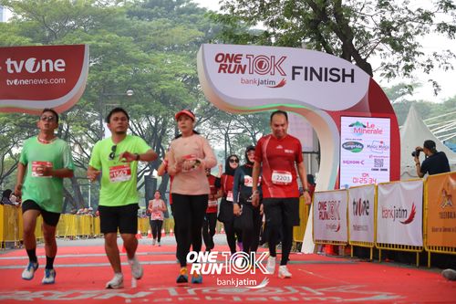 Race photo from ONE RUN 10 K