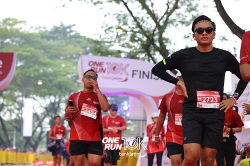 Race photo from ONE RUN 10 K