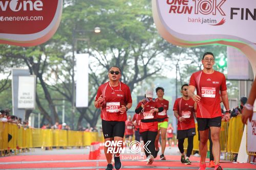 Race photo from ONE RUN 10 K