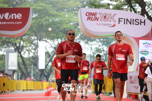 Race photo from ONE RUN 10 K