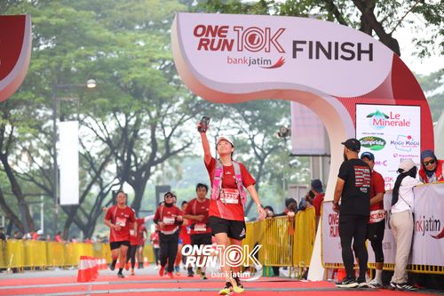 Race photo from ONE RUN 10 K