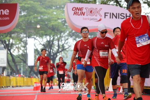 Race photo from ONE RUN 10 K