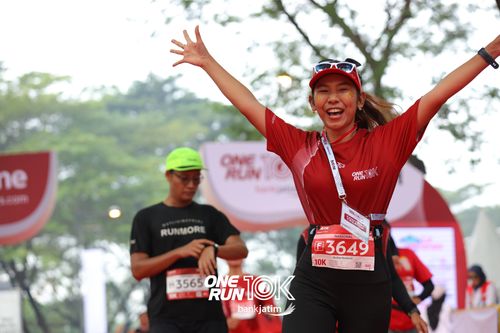 Race photo from ONE RUN 10 K