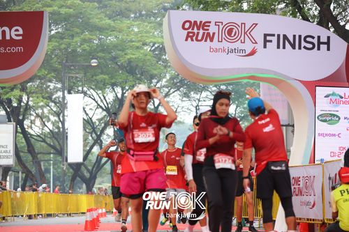 Race photo from ONE RUN 10 K