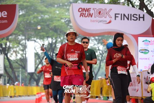 Race photo from ONE RUN 10 K