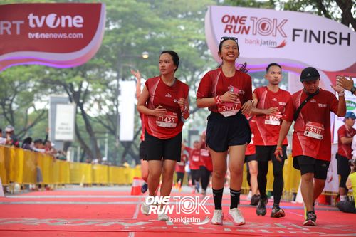 Race photo from ONE RUN 10 K
