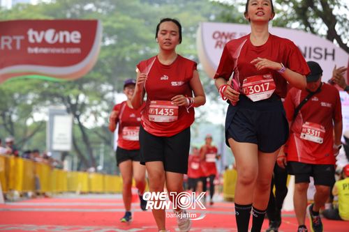 Race photo from ONE RUN 10 K