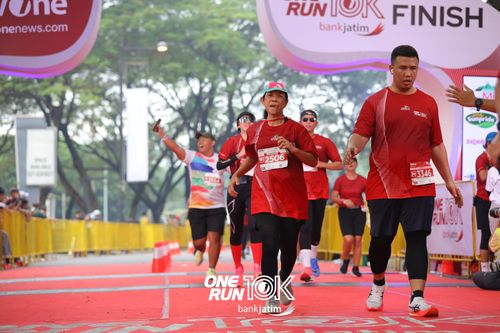 Race photo from ONE RUN 10 K