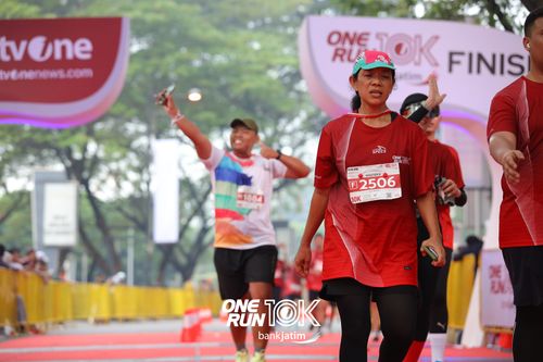 Race photo from ONE RUN 10 K