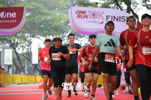 Race photo from ONE RUN 10 K
