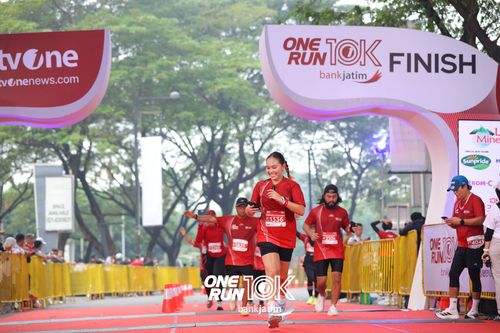 Race photo from ONE RUN 10 K