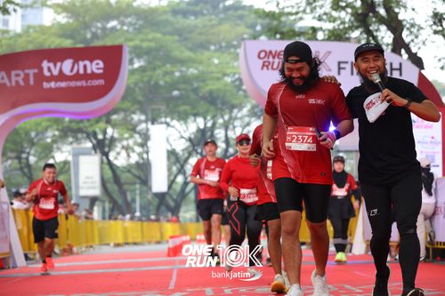 Race photo from ONE RUN 10 K