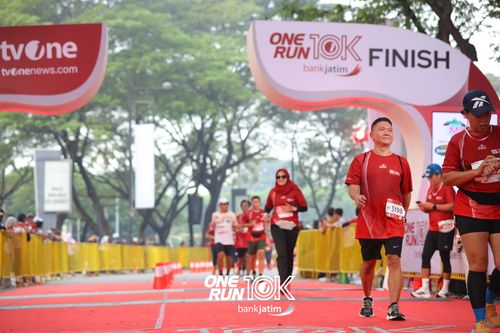 Race photo from ONE RUN 10 K