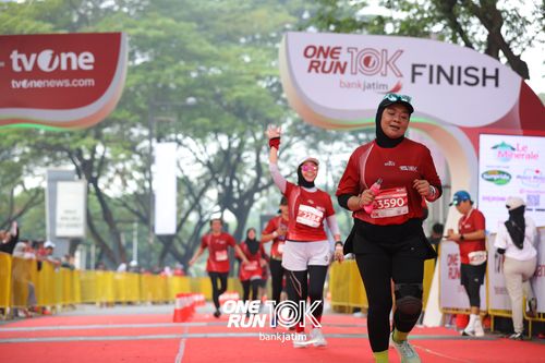 Race photo from ONE RUN 10 K