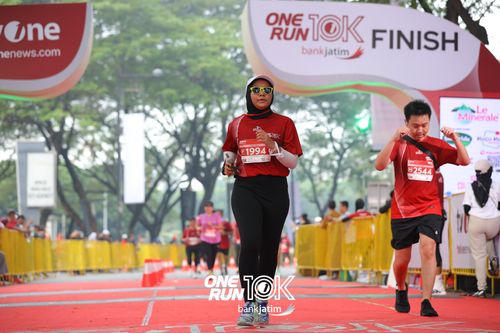 Race photo from ONE RUN 10 K
