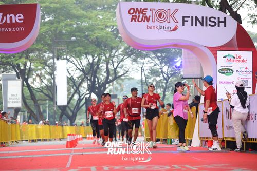 Race photo from ONE RUN 10 K