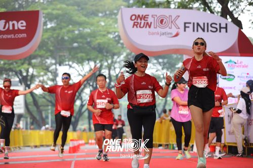 Race photo from ONE RUN 10 K