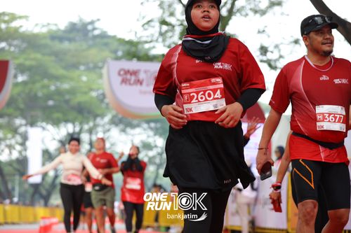 Race photo from ONE RUN 10 K